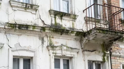 ekspertyza stanu technicznego elewacji zabytkowej kamienicy co musi zawierać