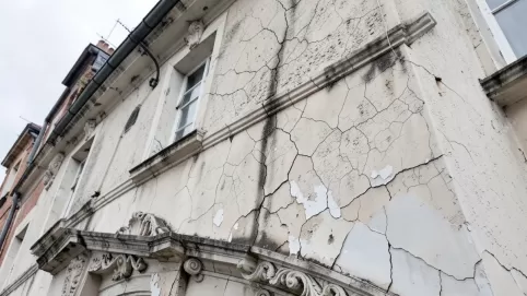 ekspertyza stanu technicznego elewacji zabytkowej kamienicy co powinna zawierać