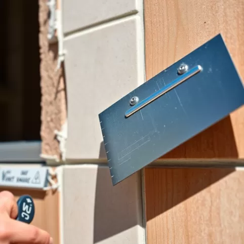 Jak położyć płytki na elewacji